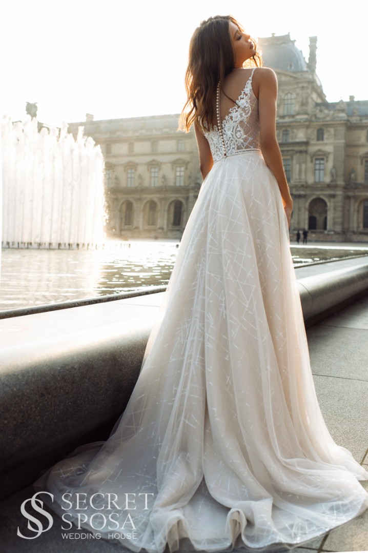 Wedding dress Orbitale